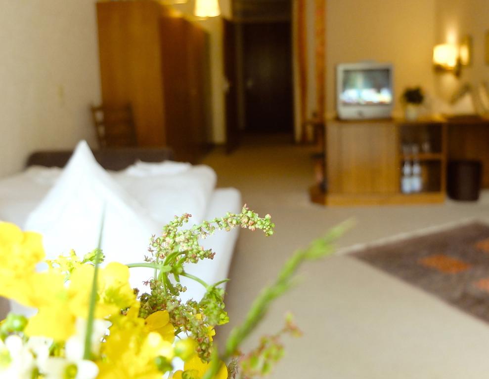 Hotel Valsana Am Kurpark Бад-Вильдбад Экстерьер фото