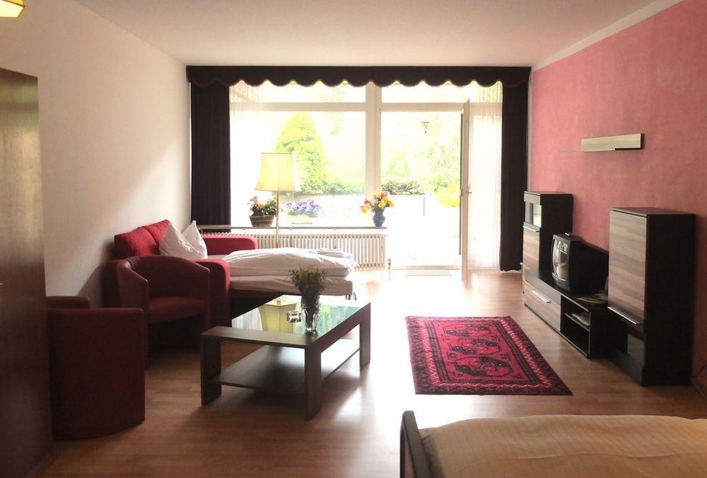 Hotel Valsana Am Kurpark Бад-Вильдбад Экстерьер фото