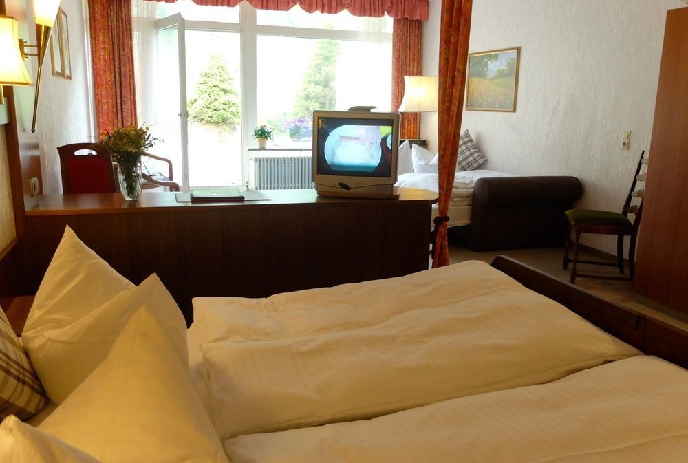Hotel Valsana Am Kurpark Бад-Вильдбад Экстерьер фото